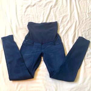 Maternity skinny jeans